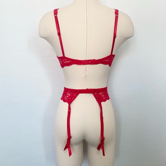 90s Victoria’s Secret Red Stretch Floral Lace Bra Garter Belt 2 PC Set 34B - Picture 6 of 8